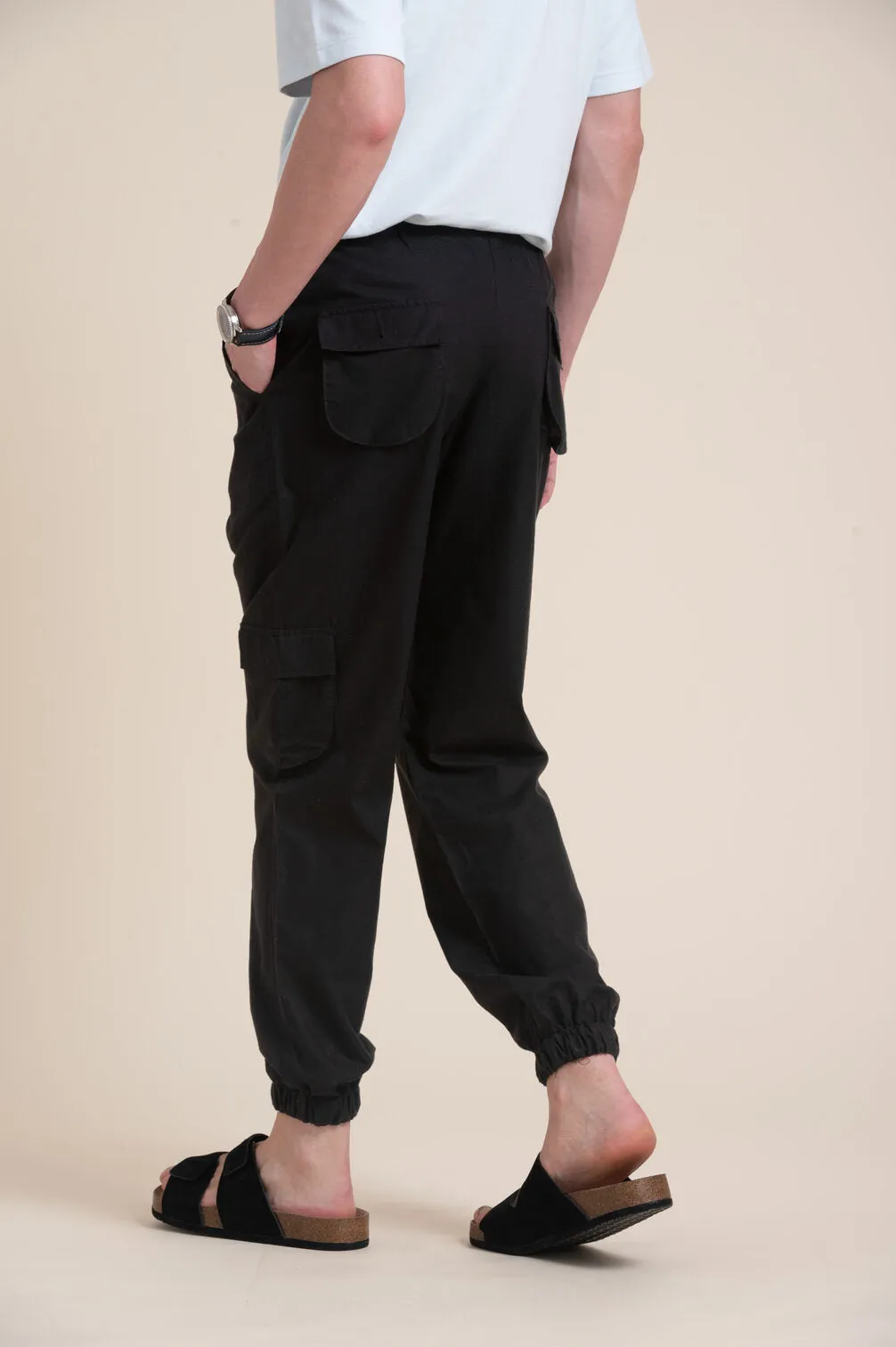 BLACK CARGO