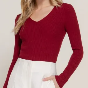 Classic Ribbed V-Neck Sweater in Wine