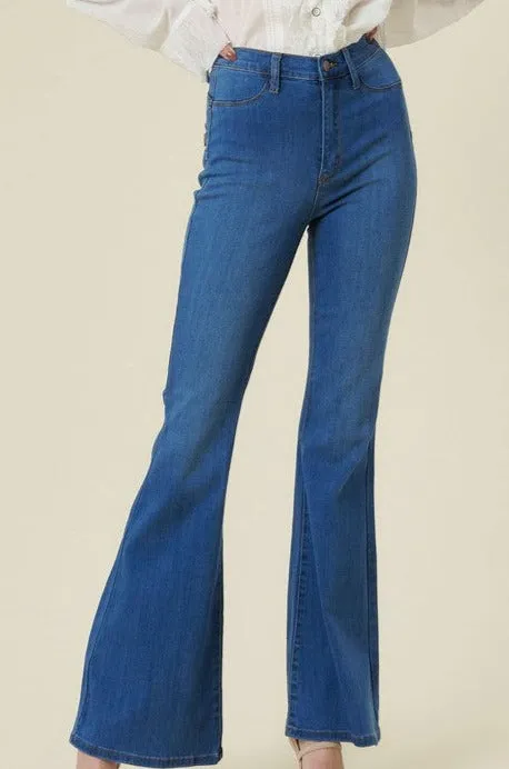Curvy Flare Jeans