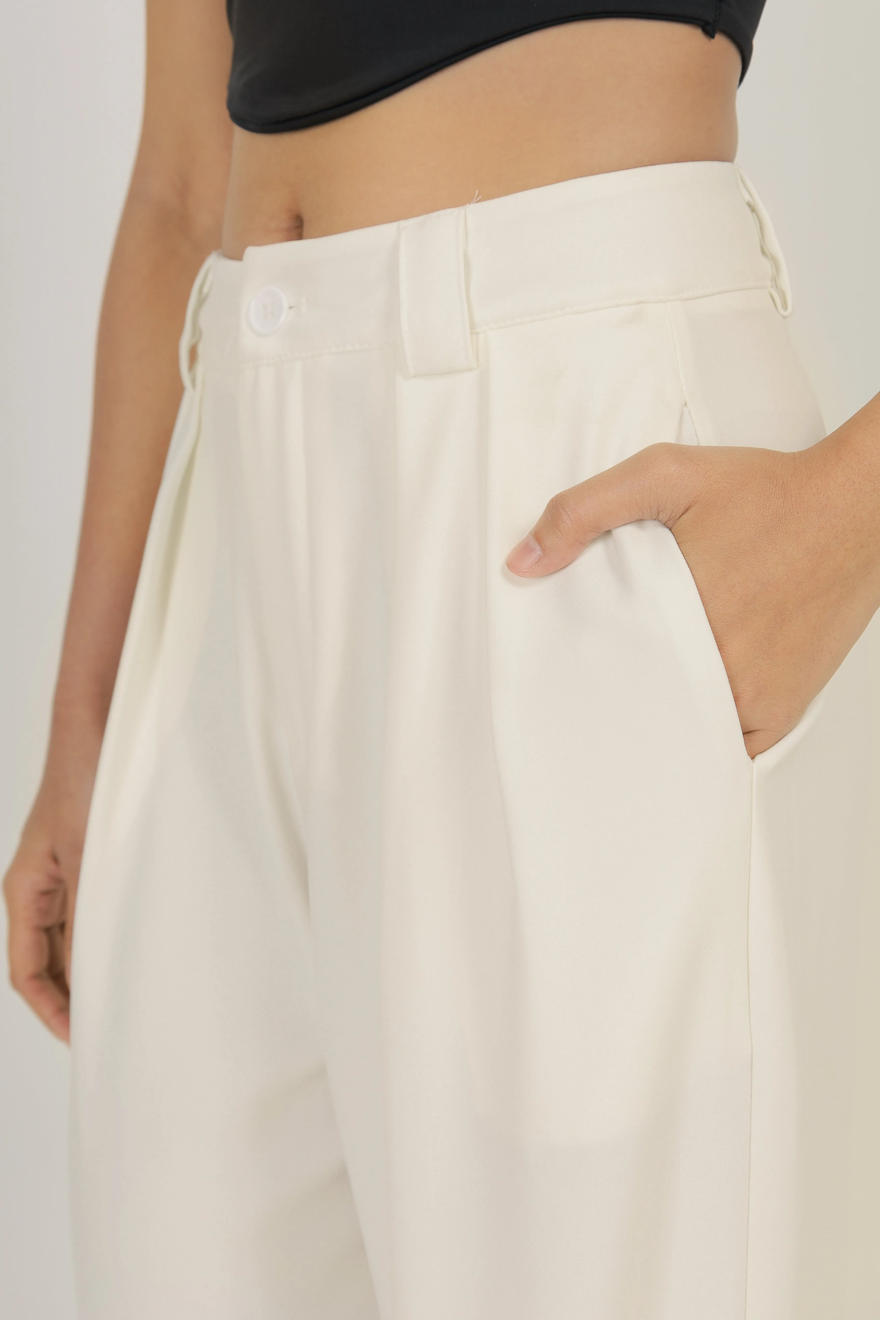 Darrah Relaxed Trousers