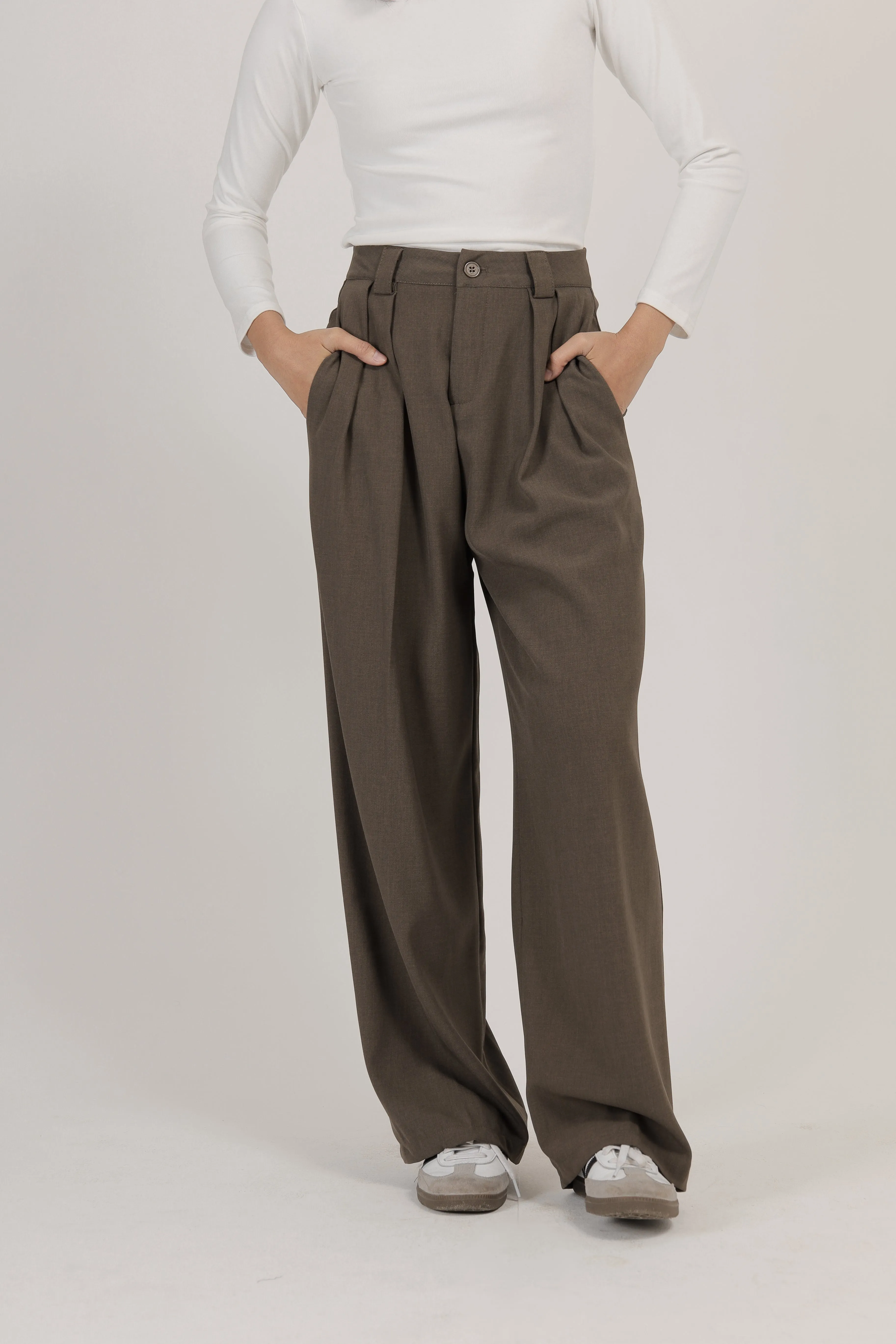 Darrah Relaxed Trousers