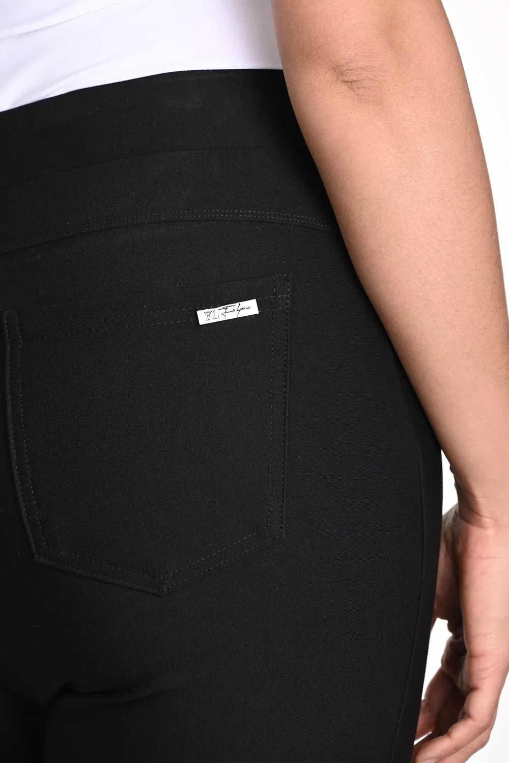 Frank Lyman Button Detail Pant