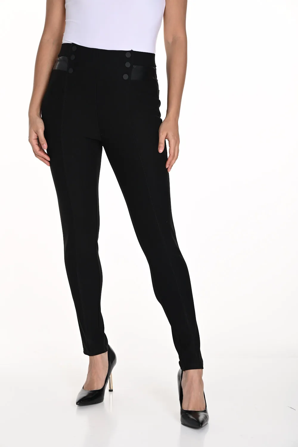 Frank Lyman Button Detail Pant