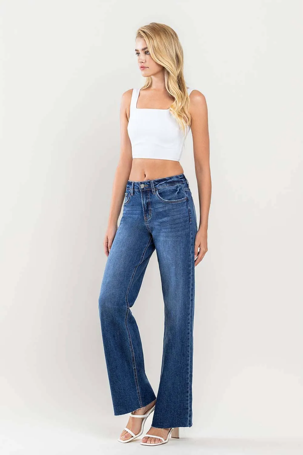 HIGH RISE CLEAN RAW HEM LOOSE JEANS