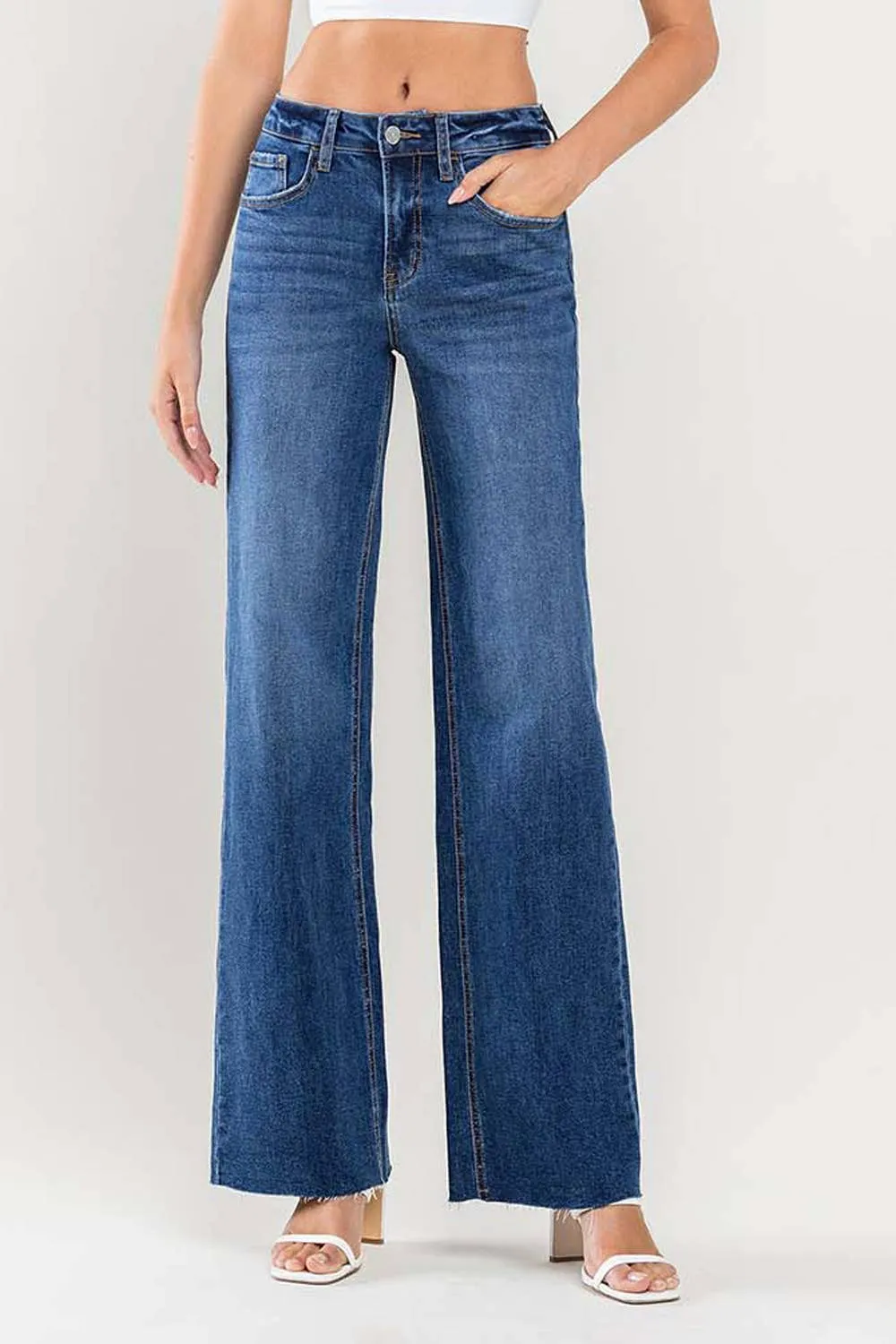 HIGH RISE CLEAN RAW HEM LOOSE JEANS