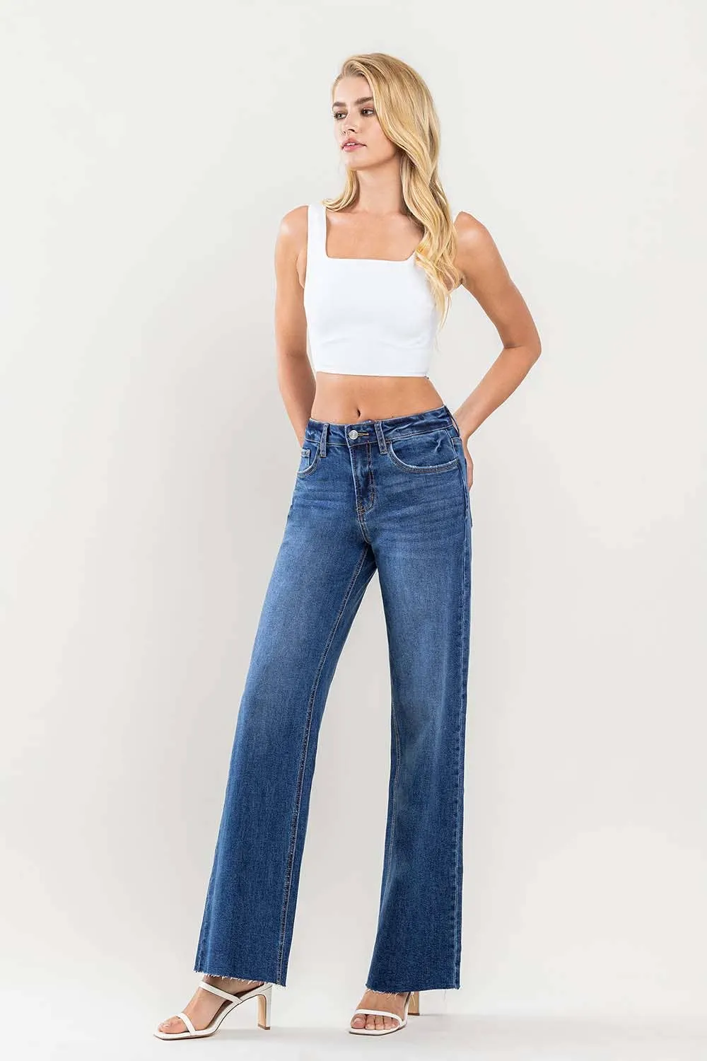 HIGH RISE CLEAN RAW HEM LOOSE JEANS