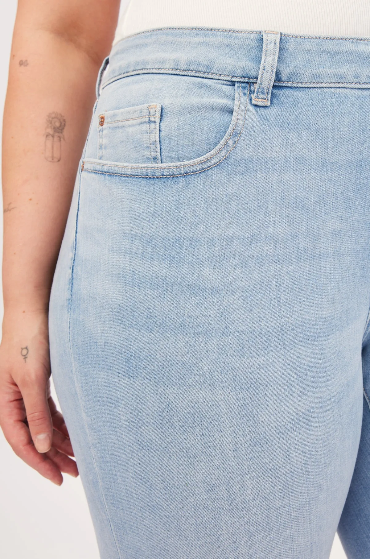 JFK PLUS - SKINNY JEANS | CALABASAS