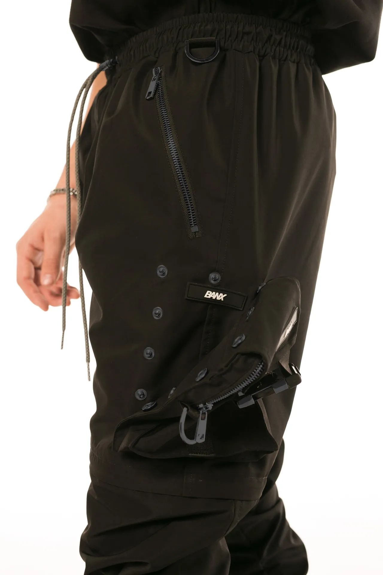R-S UTILITY CARGO PANTS/SHORTS - BLACK